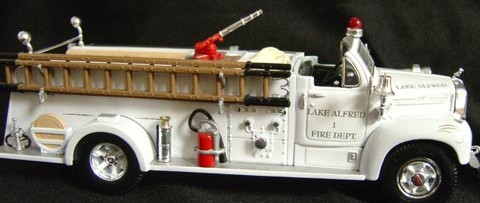 Mack Open Cab Model Fire Truck